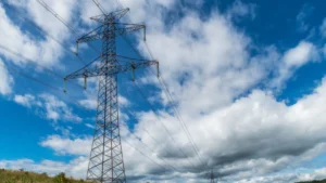 Reino Unido conecta 713 proyectos y £40B en energía