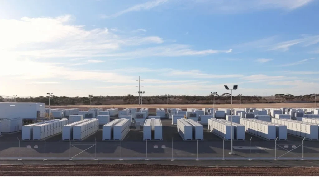 Proyectos renovables con baterías crecerán más de 450% en Europa para 2030