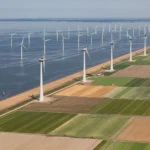 Revolution Wind cumple sus 65 turbinas eólicas marinas en EE. UU.