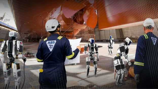 Robots humanoides llegan a astillero