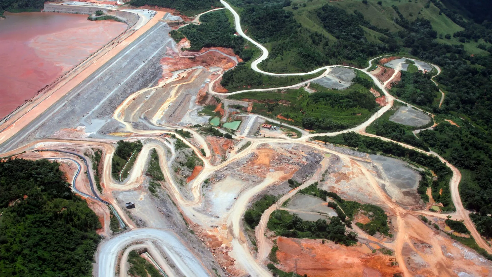 STLLR estima mas de 400 mil onzas de oro en relaves de Timmins