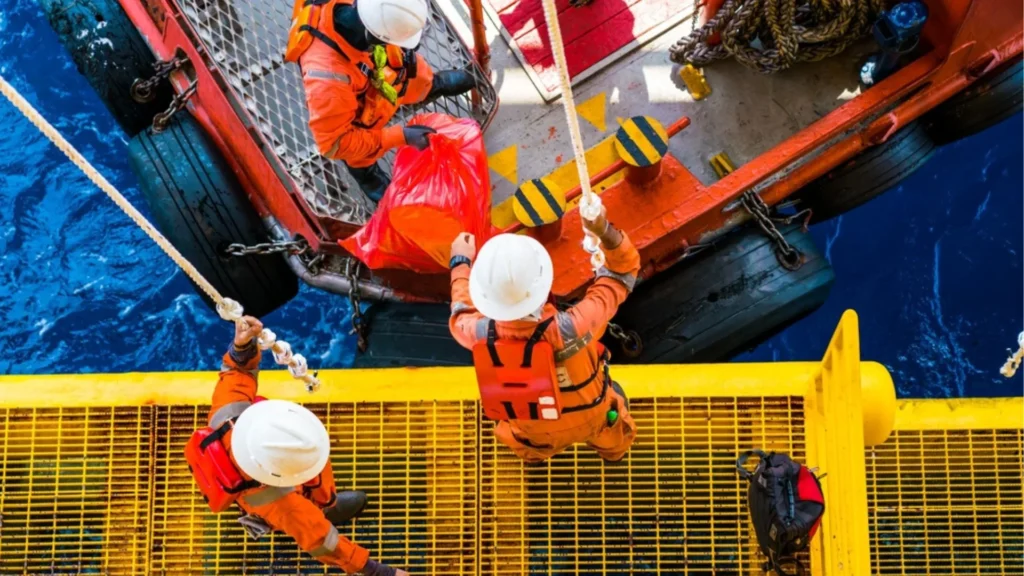 Saipem transfers jack-up rigs to ADES in Saudi Arabia