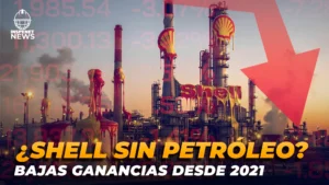 Refinería de Shell con logotipos derretidos, flecha roja descendente y mensaje de caída de ganancias.