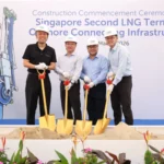 ceremonia de construcción de la terminal de GNL