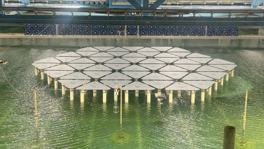 SolarDuck expands its marine test with 54 interconnected solar platforms in MARIN