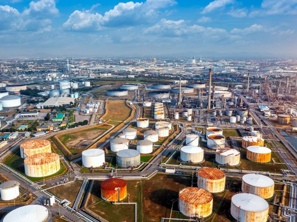   Asset management helps the survival of the oil industry