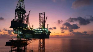 TotalEnergies descubre más petróleo en Angola y suma dos bloques de exploración