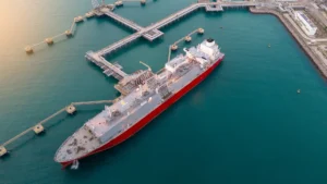 Transpetro firma contrato por US$427 M para construir cuatro buques MR1 en Brasil