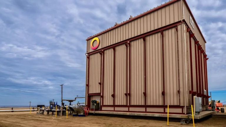 Un nuevo modelo batería de calor industrial limpia