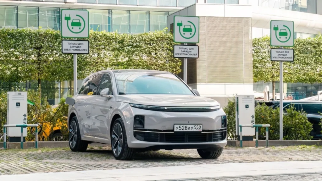 Ventas de vehículos eléctricos bajarán en UK