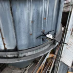 Voliro utilizó el dron Voliro T para reparar corrosión en un silo de acero