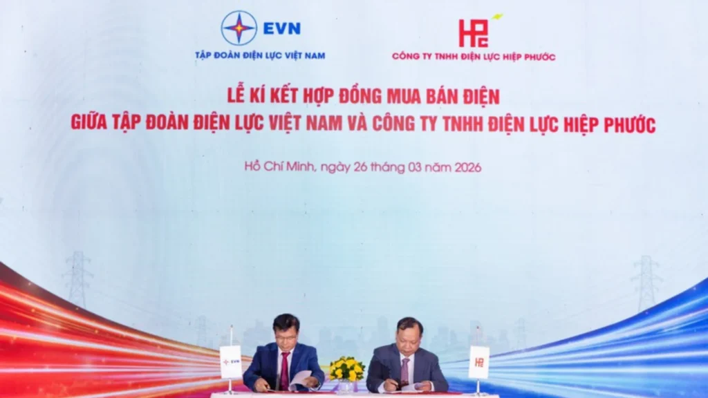 EVN Signs Power Purchase Agreement for LNG Plant in Vietnam