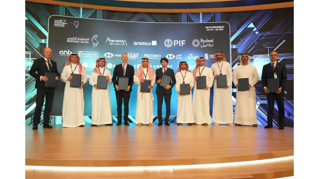 Firma de acuerdos de ACWA Power para proyectos de energías limpias en FII9