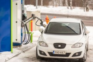 Autofuel desarrolla gasolinera que funciona con robots