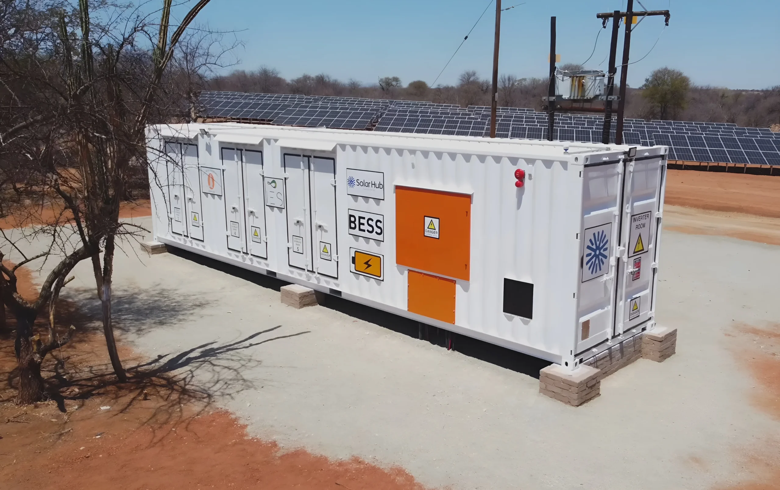 Sistema BESS para almacenamiento energético vinculado a proyectos de Envision Energy.