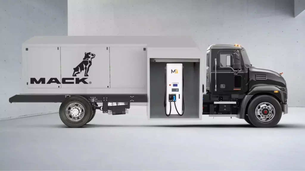 camión eléctrico de Mack y estación de carga móvil