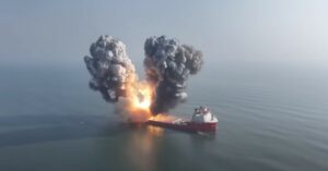 They launch a rocket from a maritime platform in China (Video)