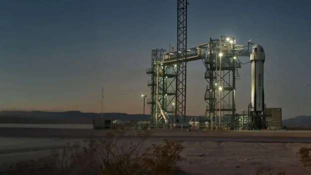 Foto a lo lejos del cohete reutilizable de Blue Origin