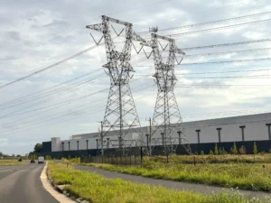 PJM revisa la demanda eléctrica de centros de datos para 2027