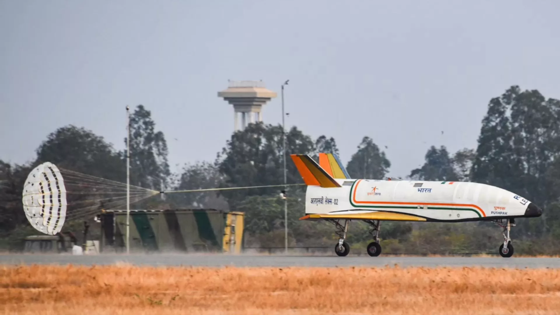 Pruebas de aterrizaje con éxito del RLV LEX-02 "Pushpak". Fuente: SciNews