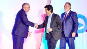 Profesor de Embry-Riddle es reconocido por avances en ensayos no destructivos