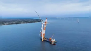 Parque eólico Vinh Long instala primeras turbinas de 128 MW en Vietnam