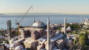 Liebherr crane involved in the restoration of the Hagia Sophia Mosque