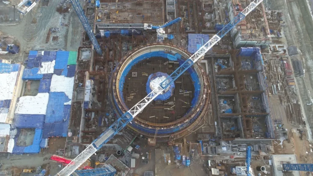 Second level of Leningrad-2 inner containment installed