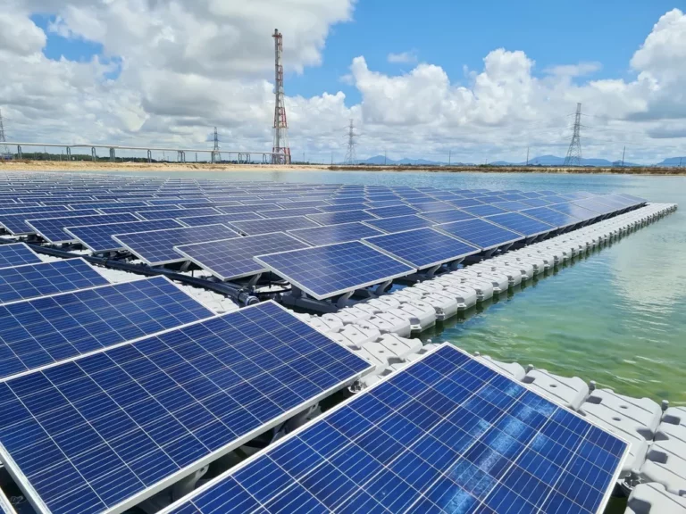 mayor planta solar flotante de Brasil