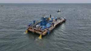 Nexans y Crowley desarrollarán barcaza para cables submarinos en EEUU
