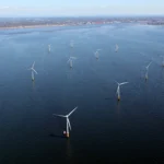 Sumitomo participa en el proyecto eólico marino flotante Gwynt Glas en el Reino Unido.