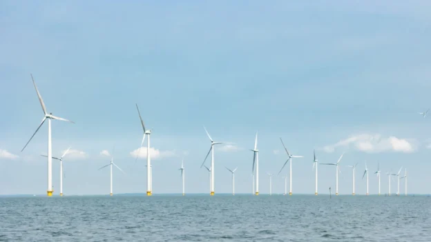 imagen referencial del parque eólico marino en Îles d'Yeu y Noirmoutier