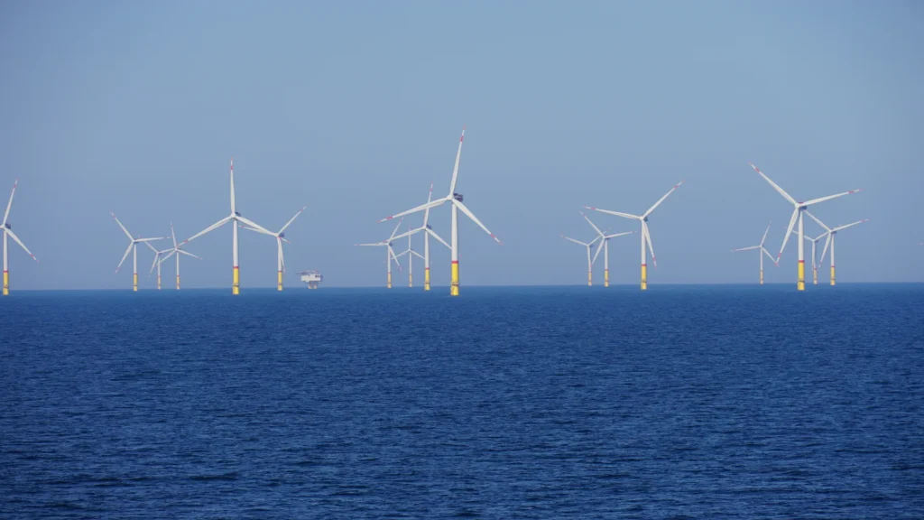 Parque eólico marino Sofía al 50% de construcción