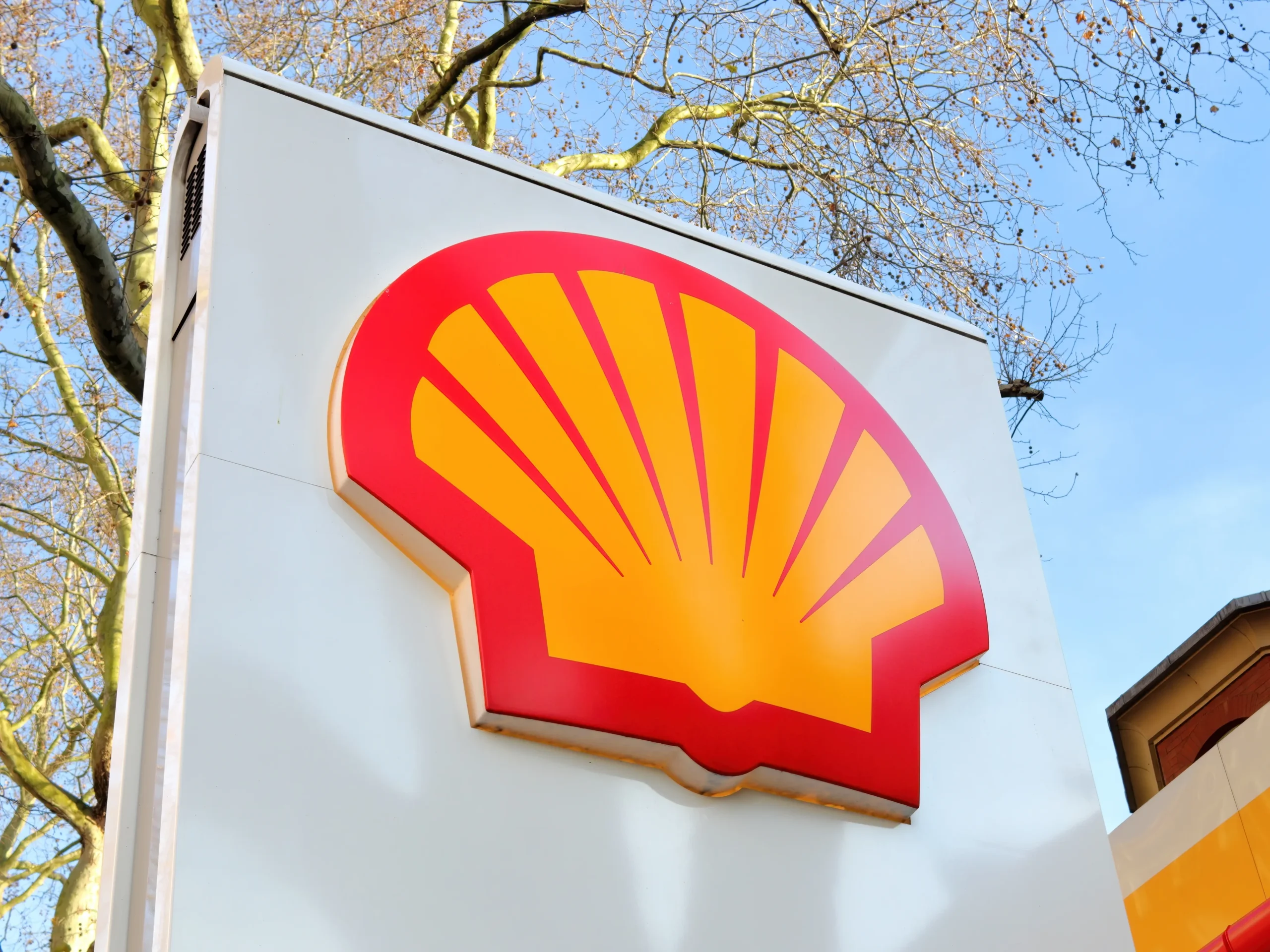 Logotipo de Shell relacionado con el aumento del beneficio de Shell durante el primer semestre de 2026.