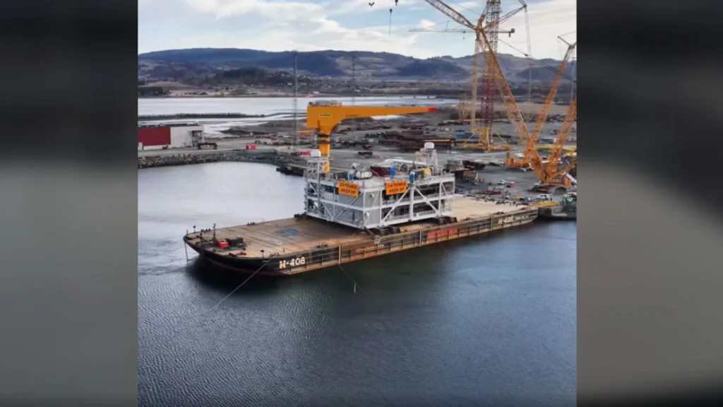 Fenris platform moves toward the North Sea and reinforces the Valhall project