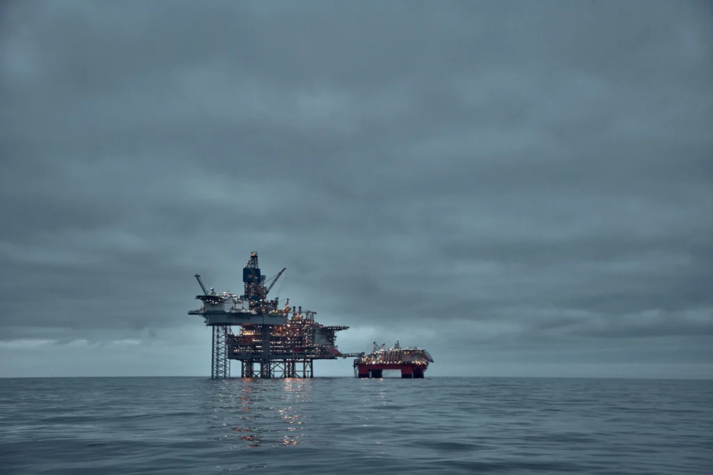 Edouard tendría impacto mínimo en petróleo y gas del Golfo de México