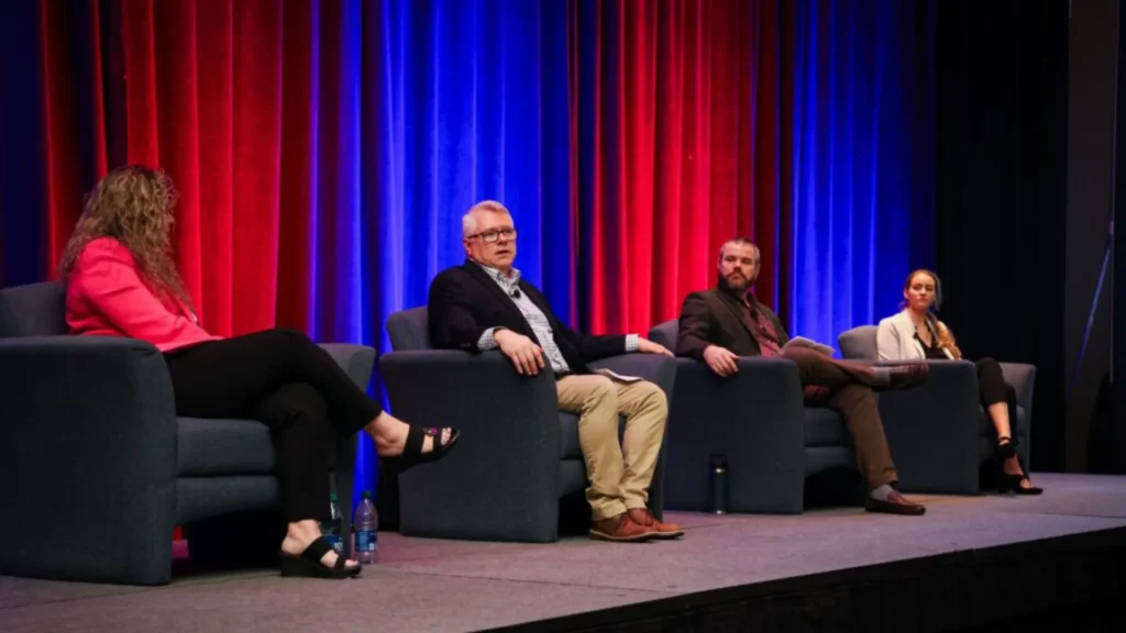 Panel de expertos en el Powergen 2026