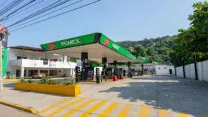 Producción de combustible en México presiona a refinerías de EE.UU.