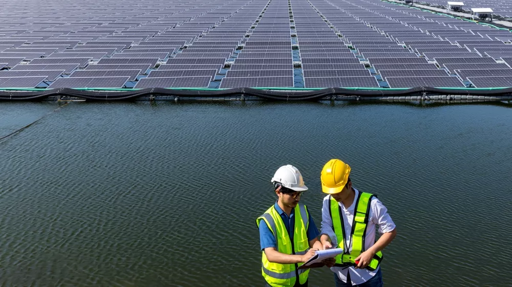 proyecto de energía solar flotante
