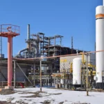 Instalaciones de una refinería asociada a Sasol en Sudáfrica durante interrupciones operativas.
