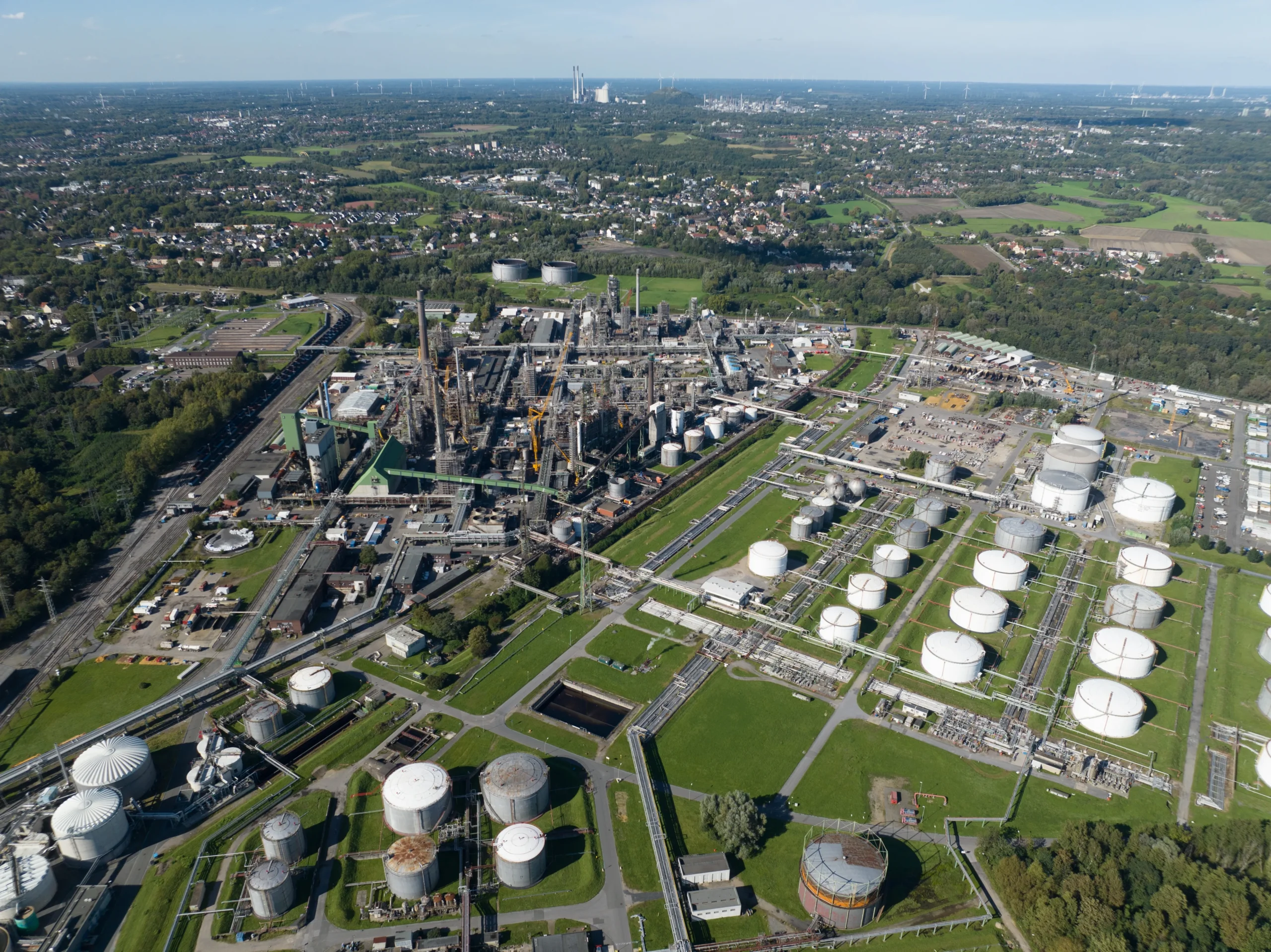 Vista aérea de la refinería de Gelsenkirchen, vendida por BP a Klesch Group durante su proceso de reestructuración.