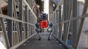 Despliegan robot autónomo de inspección en una plataforma petrolífera