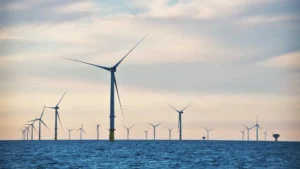 RWE secures 6.9 GW of offshore wind power in the UK and partners with KKR