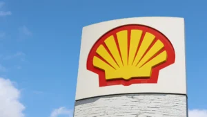 Shell permite votar resolución climática frente al bloqueo de BP