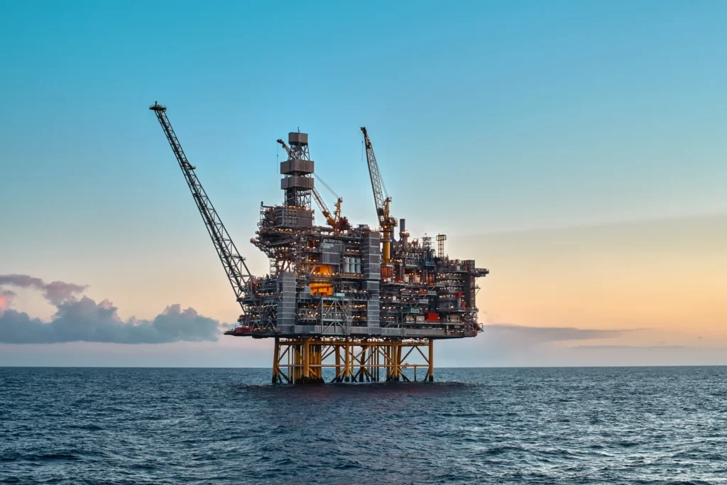 BW Energy extiende Dussafu a 2053 impulsa inversión, reservas y producción offshore.