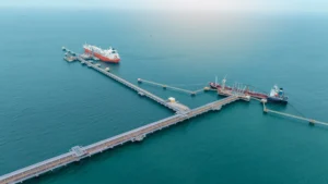 Precios del petróleo se estabilizan ante el suministro de Oriente Medio