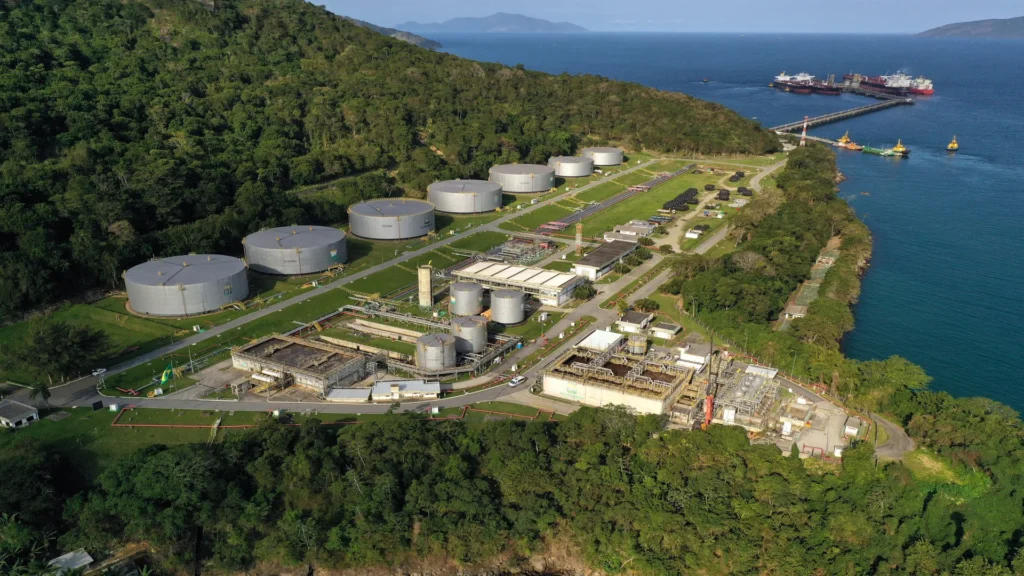 Transpetro expands its multimodal logistics infrastructure for the transport of oil, gas and low carbon emission fuels in Brazil.