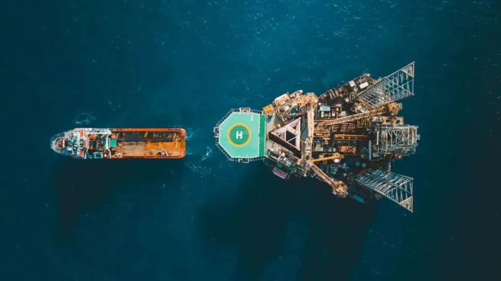 ABL and PMS join forces for the transport of oil platforms
