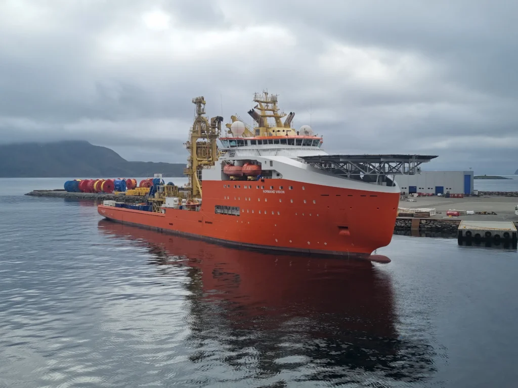 Solstad extends the Normand Vision contract with Ocean Installer until 2028