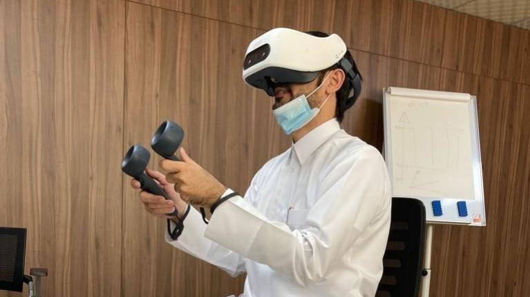 Use of the virtual reality system for the digital training of inspectors.